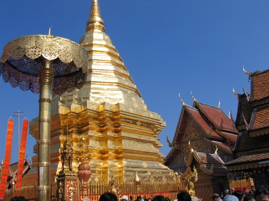 The golden chedi contains the relic of Buddha.