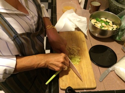 Perfect knife technique no matter the cuisine.