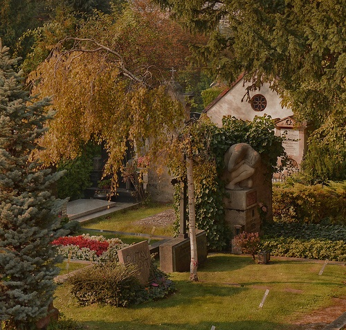 The grave of Gustav Klimt.