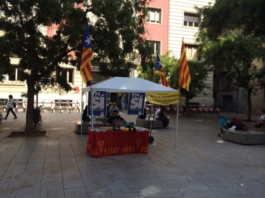 A Catalan Independence booth in the Old Quarter.