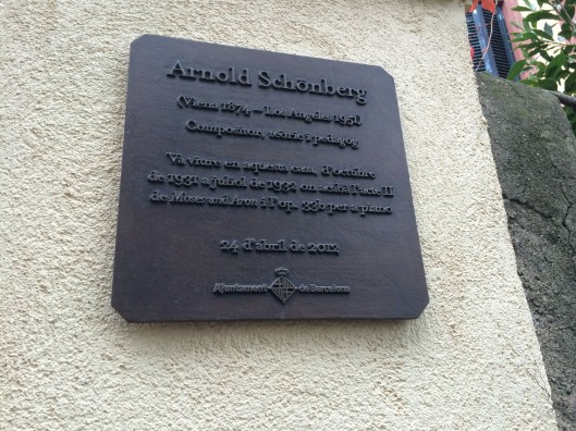 A good way to practice reading in Catalan.