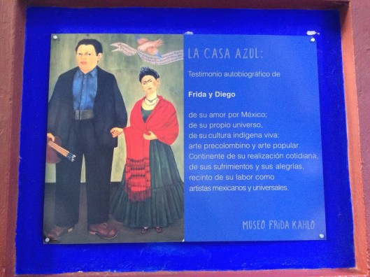 The entry way to the Casa Azul.