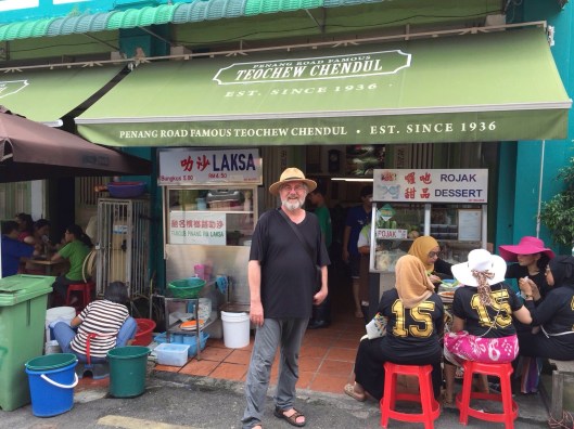 A neighbor to Jooi Hooi in business since 1936.