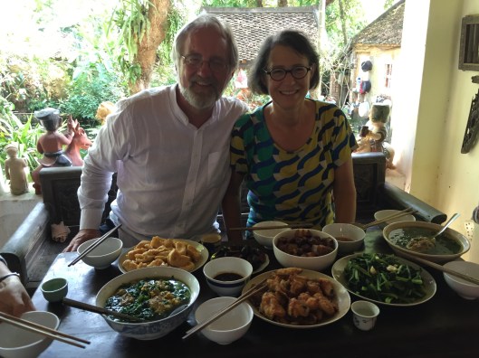 A lunch of a life term with friends on the porch in Bac Ninh.