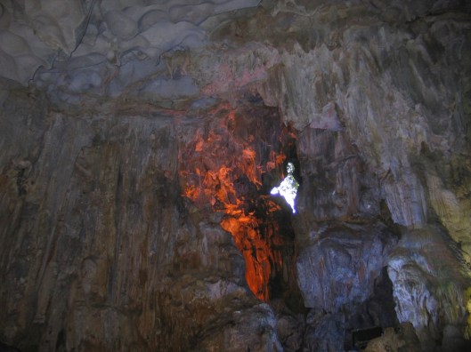 A break in the rock.