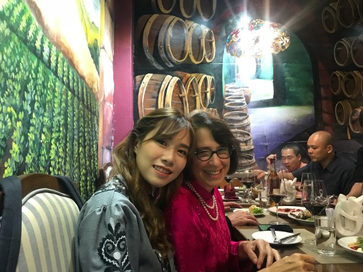 01A220EB-9962-4BC4-A377-8091F2D42B43