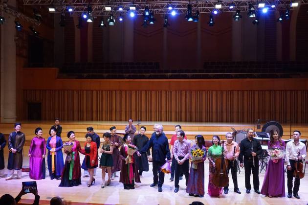 B5B2E3C1-31CA-4F9A-9725-32586A6E164B