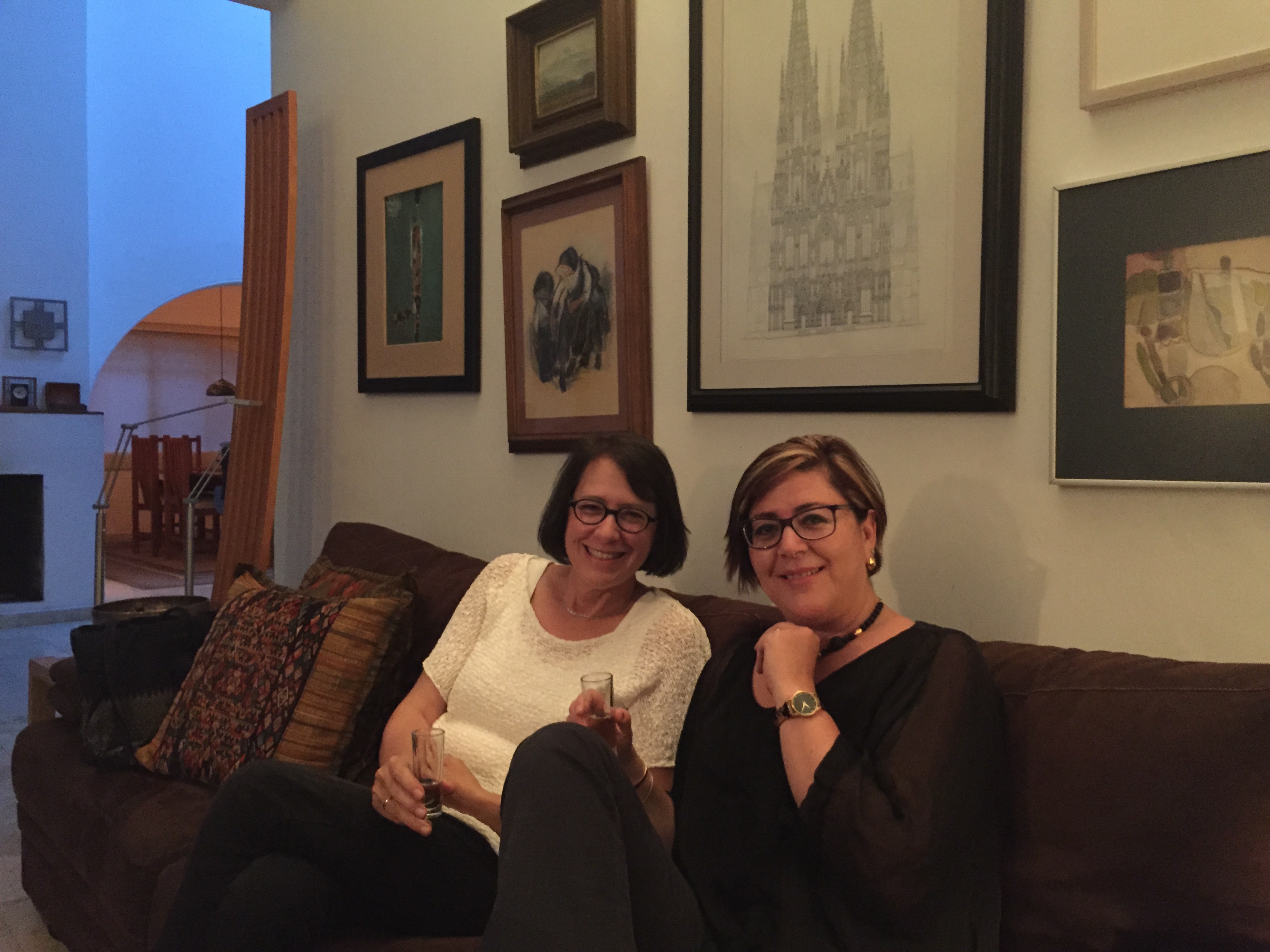 82E81AE4-2B5A-47B2-A54B-9401362B7263